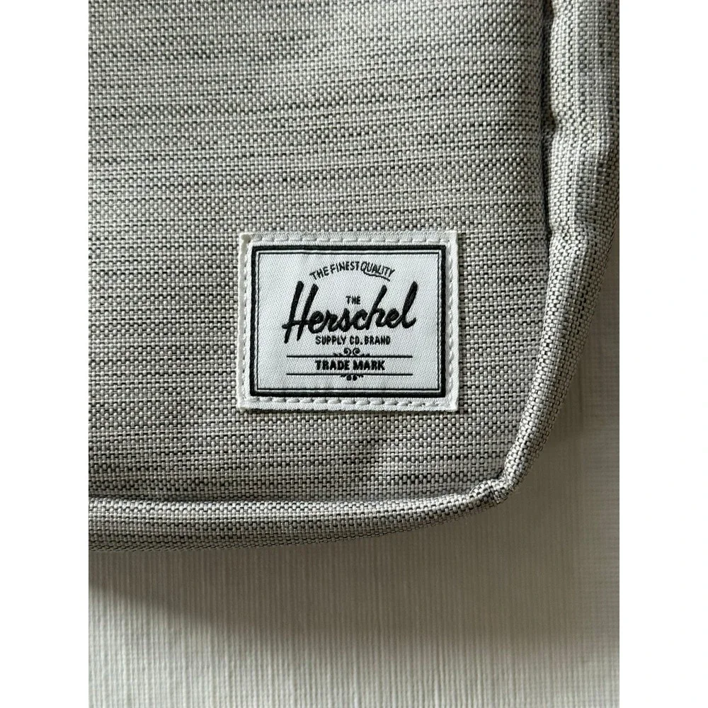 Herschel Supply Co. Crossbody Bag‎ Grey Heathered Adjustable Strap Square Logo - Picture 3 of 8